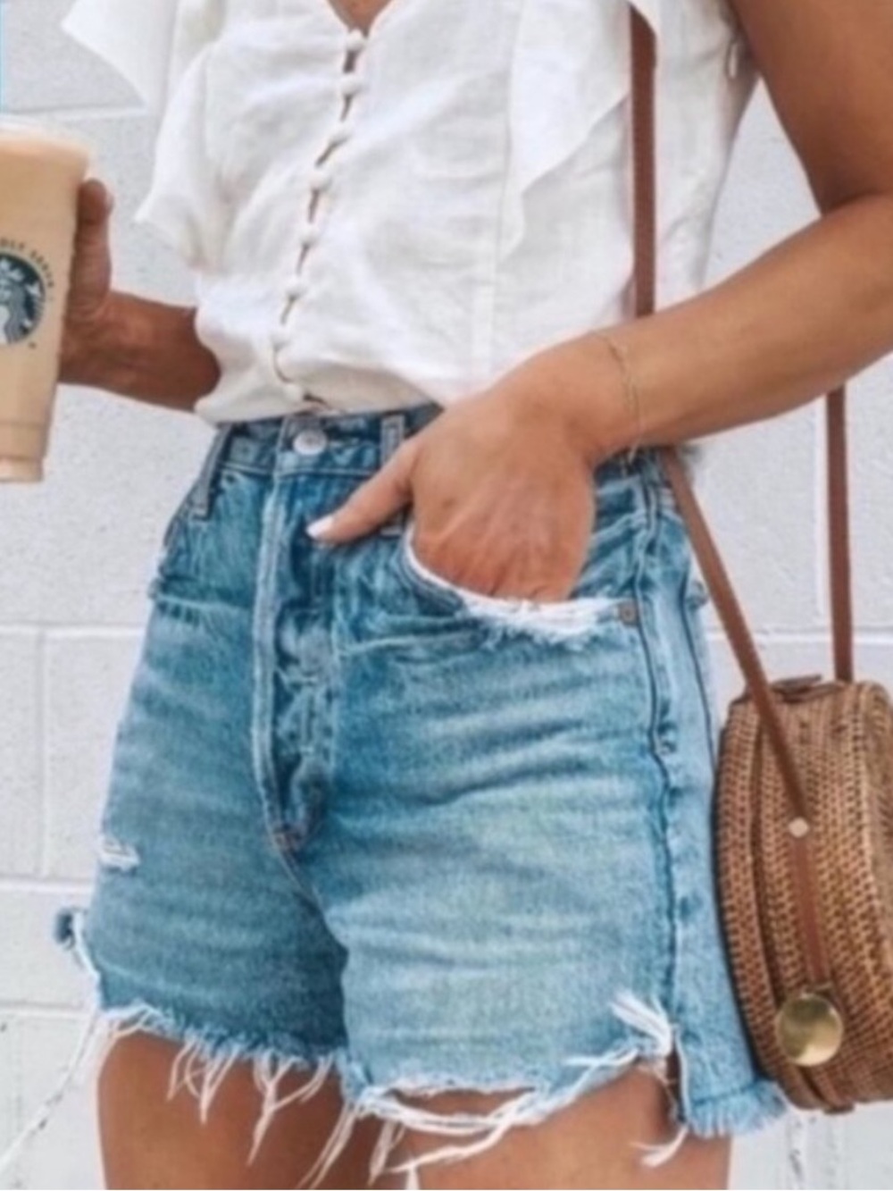 NEW Agolde Dee Denim
Shorts Ricochet Blue size 26
Jean Shorts NWT.   1 - Picture 4 of 11